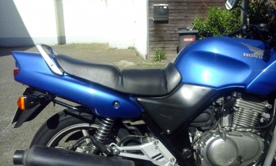 CB500 seat h.jpg